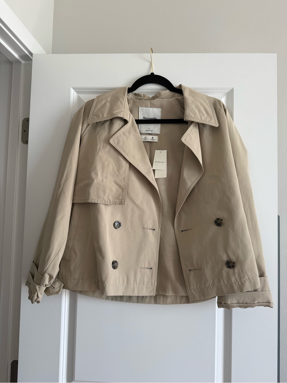 Abercrombie & Fitch Short Beige Trench Jacket